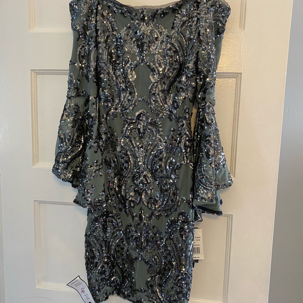 Stunning sequined strapless dress brand new